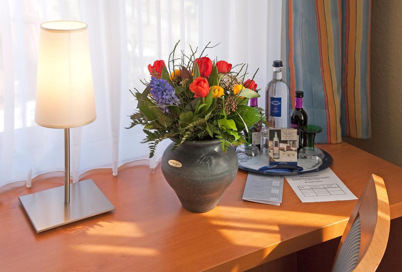 Hotel Xenia Sellin  Habitación foto